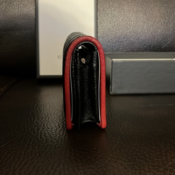 Gucci GG marmont black and red leather zip up bifold compact wallet - Picture 5 of 10